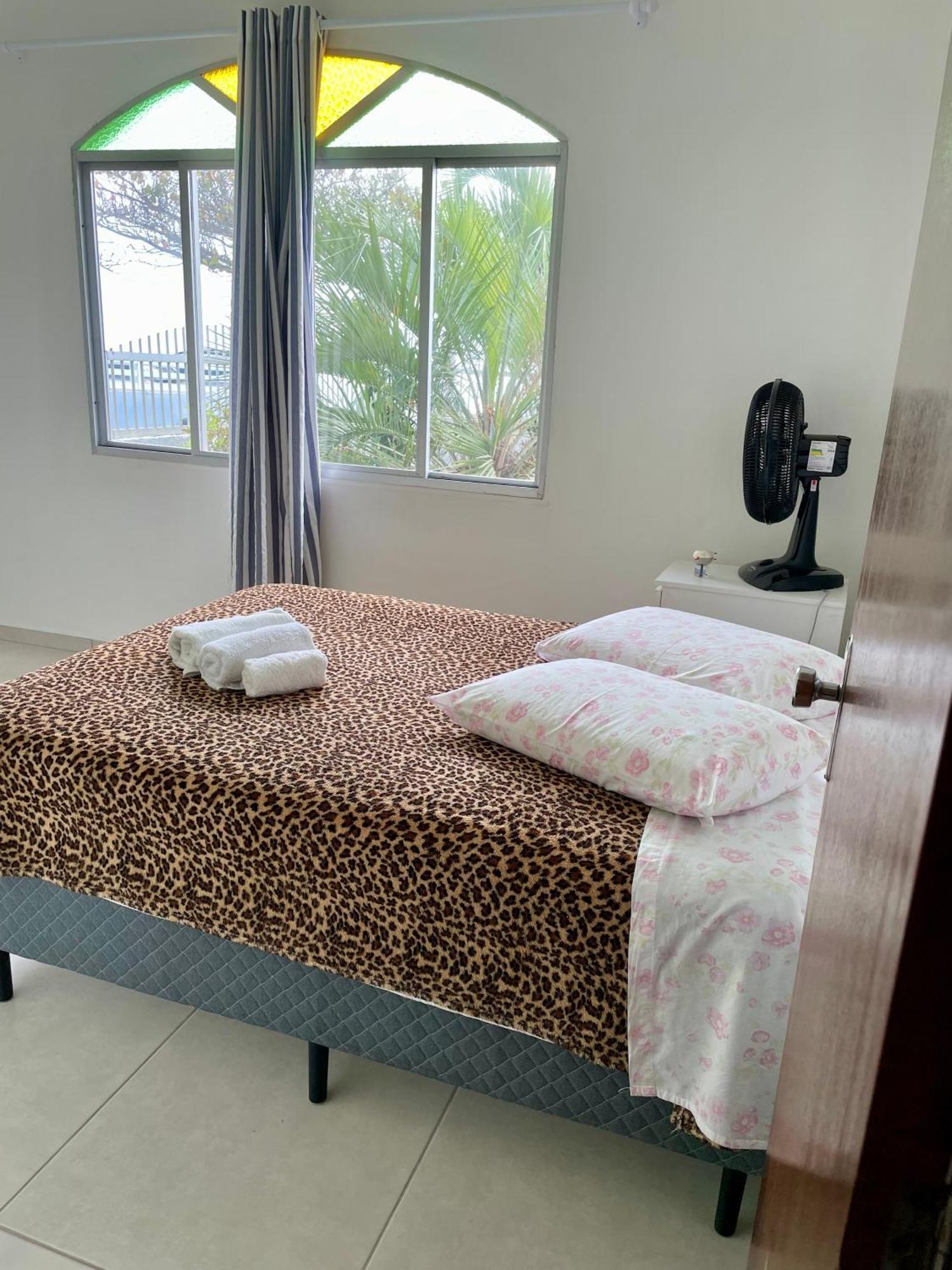 Holiday home Casa Em Frente Ao Mar No Ribeirao Da Ilha